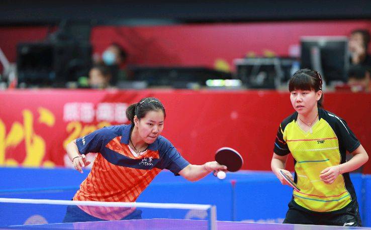 也让教练看 也让教练看