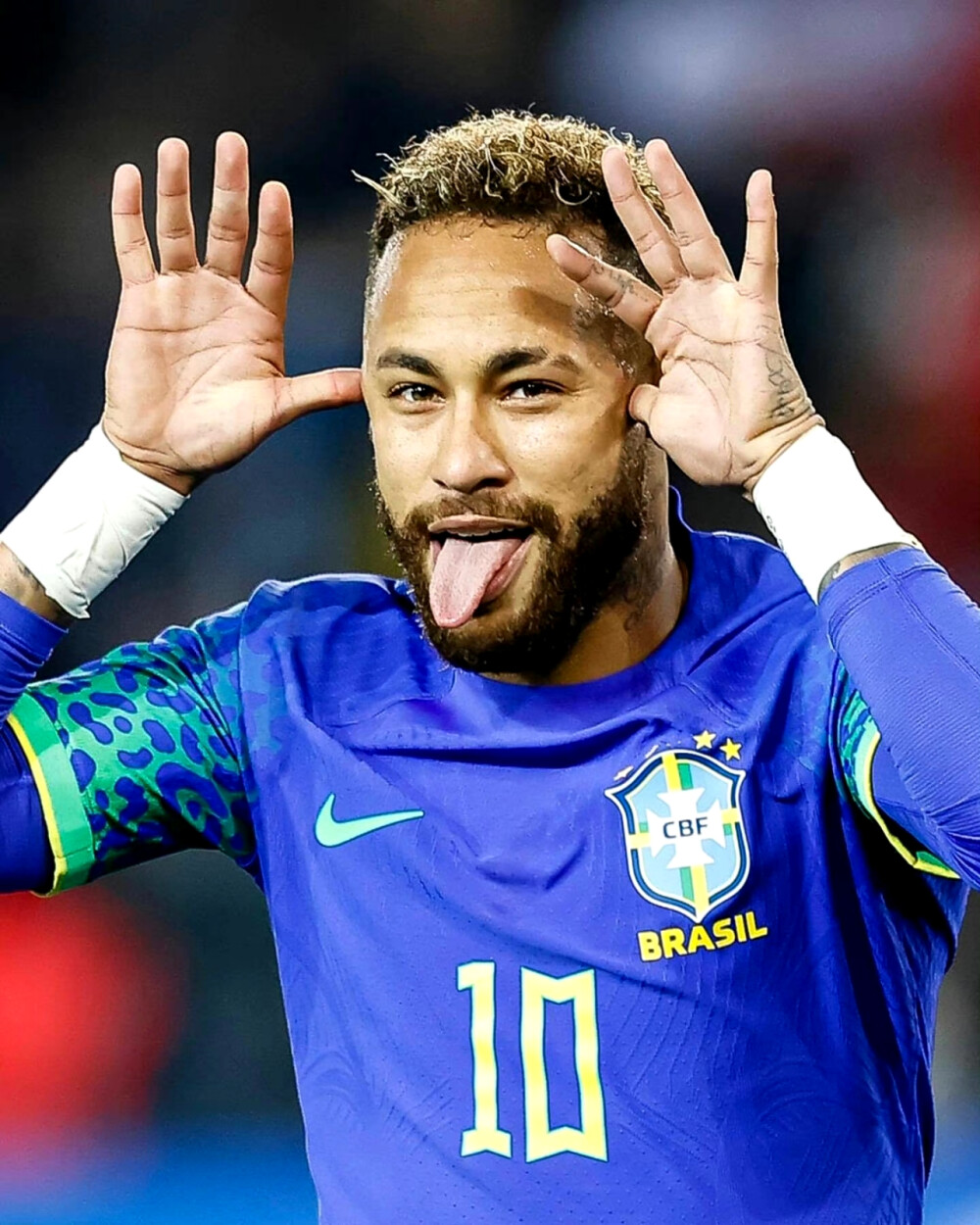 告密者永远 告密者永远